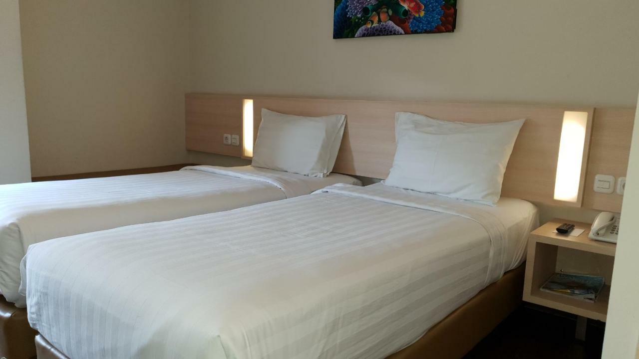 Biz Hotel City Center Ambon Exterior foto